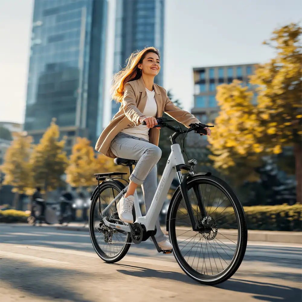 Vélo électrique à moteur central OneSport OT07